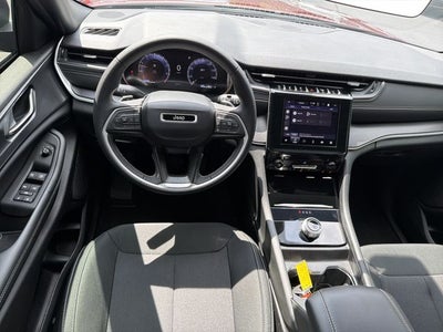 2025 Jeep Grand Cherokee Laredo X