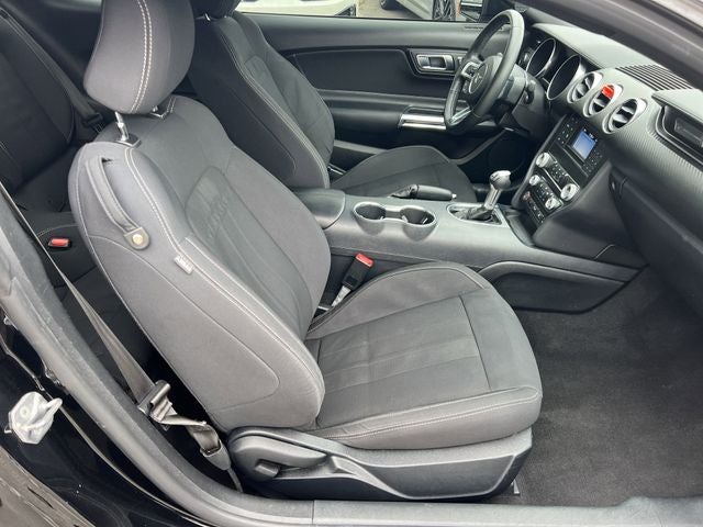 2021 Ford Mustang EcoBoost