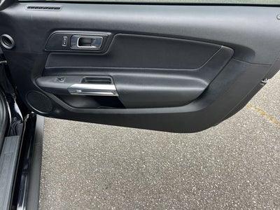 2021 Ford Mustang EcoBoost