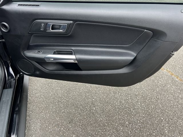 2021 Ford Mustang EcoBoost