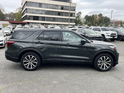 2022 Ford Explorer ST-Line