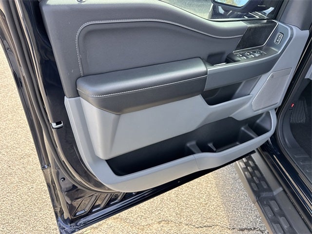 2024 Ford F-150 Lightning Flash