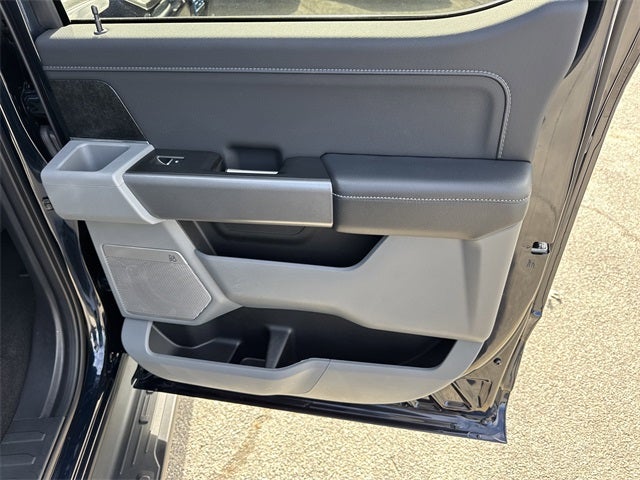 2024 Ford F-150 Lightning Flash