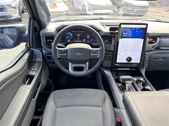 2024 Ford F-150 Lightning Flash