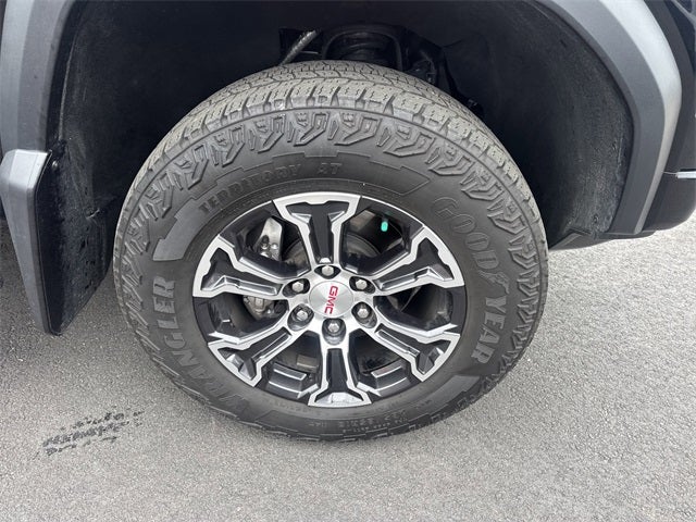 2024 GMC Canyon AT4
