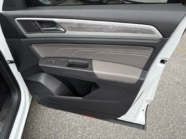 2023 Volkswagen Atlas Cross Sport 2.0T SE w/Technology