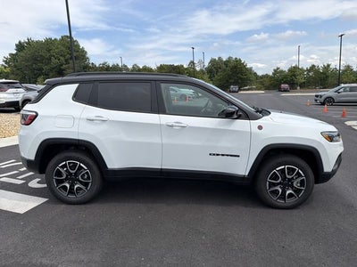 2025 Jeep Compass Trailhawk