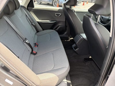 2025 Kia K4 LX