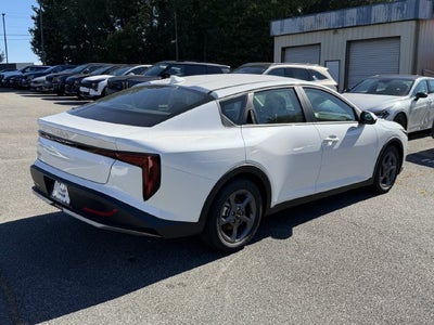 2026 Kia K4 LXS