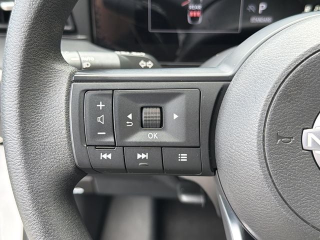 2025 Nissan Kicks S