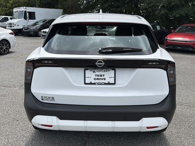 2025 Nissan Kicks S