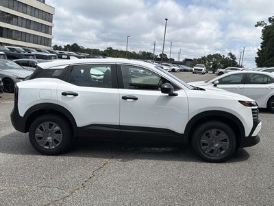 2025 Nissan Kicks S