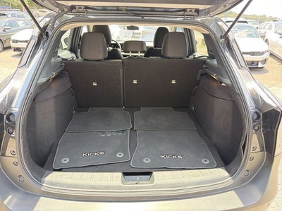2025 Nissan Kicks S