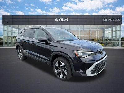 2025 Volkswagen Taos 1.5T SE