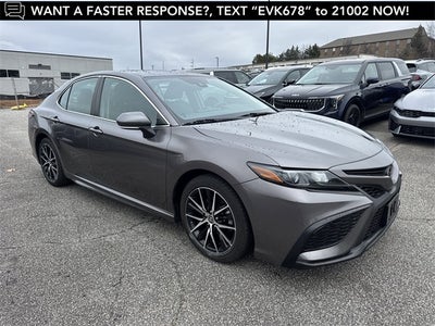 2022 Toyota Camry SE