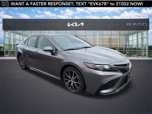 2022 Toyota Camry SE