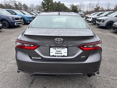 2022 Toyota Camry SE