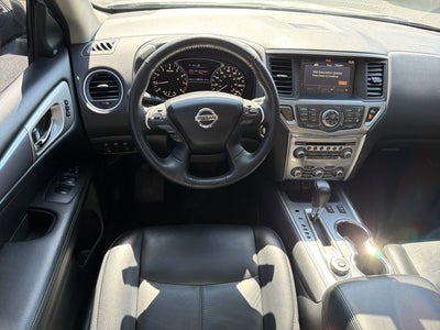 2019 Nissan Pathfinder SL