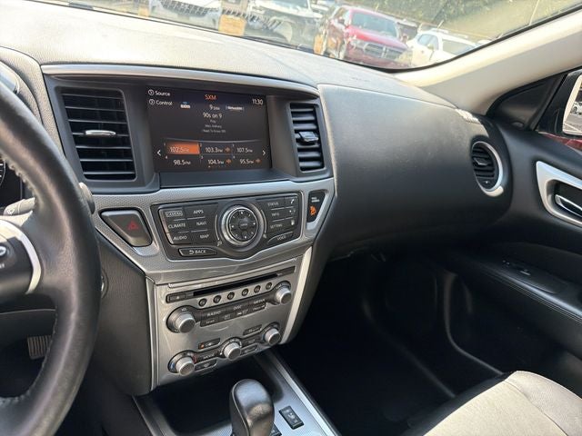 2019 Nissan Pathfinder SL