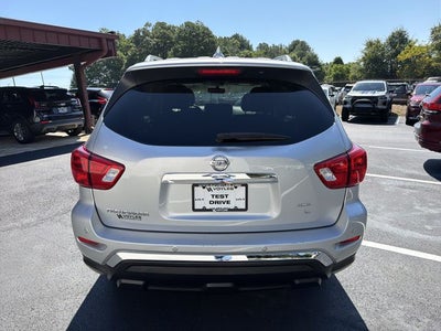 2019 Nissan Pathfinder SL