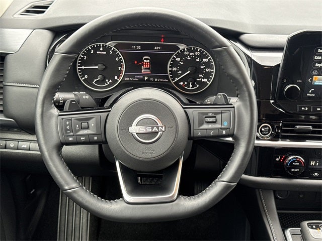 2024 Nissan Pathfinder SL