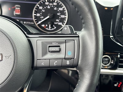 2024 Nissan Pathfinder SL