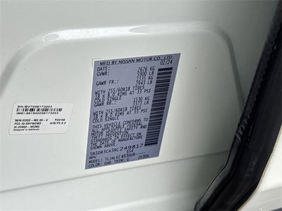 2024 Nissan Pathfinder SL