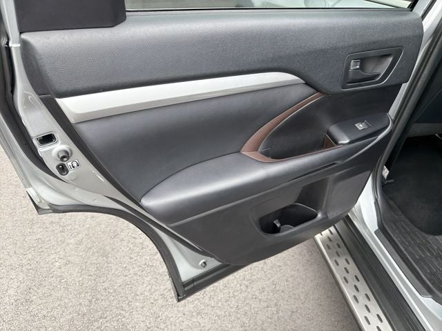 2019 Toyota Highlander LE Plus
