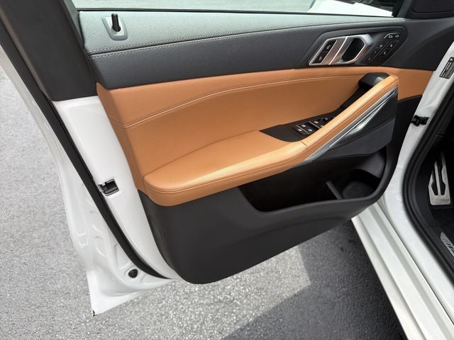 2022 BMW X6 xDrive40i