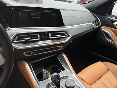 2022 BMW X6 xDrive40i