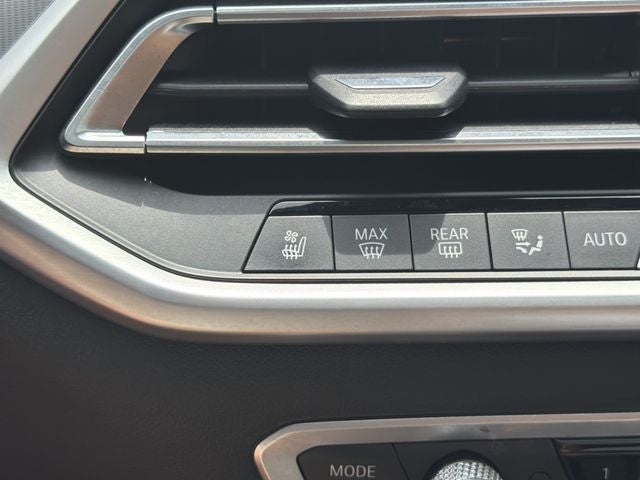 2022 BMW X6 xDrive40i