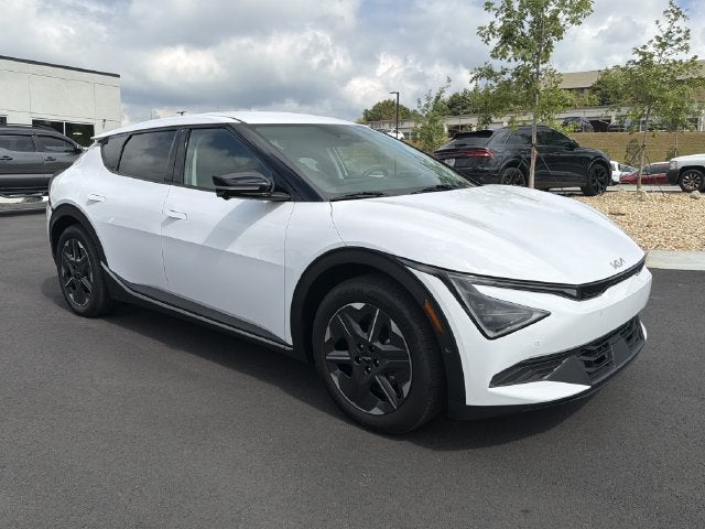2025 Kia EV6 Light