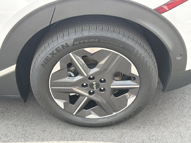 2025 Kia EV6 Light