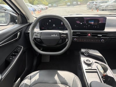 2025 Kia EV6 Light