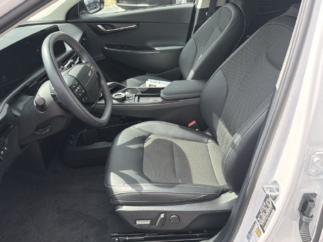 2025 Kia EV6 Light