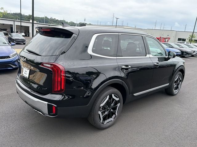 2023 Kia Telluride S Certified Pre-Owned!