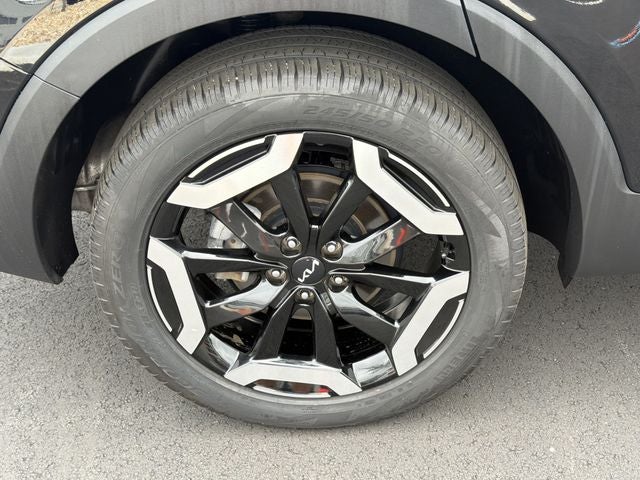 2025 Kia Telluride S - Photo 17