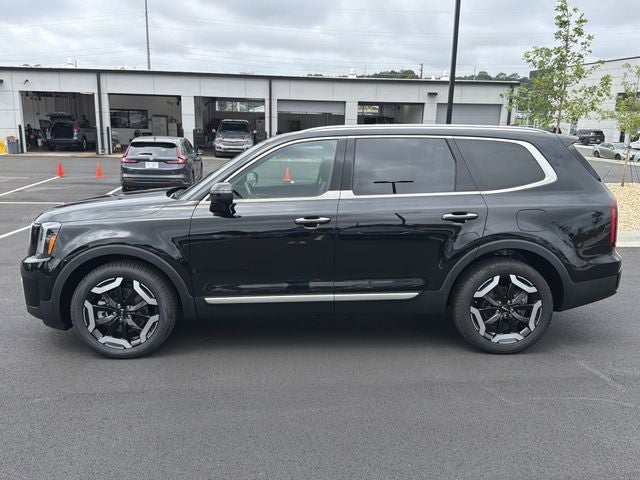 2025 Kia Telluride S Certified Pre-Owned!