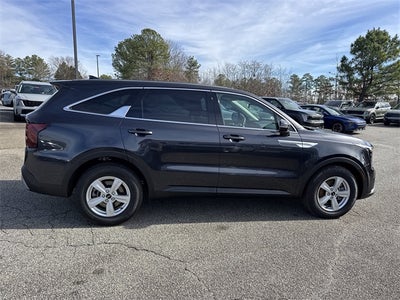 2025 Kia Sorento LX