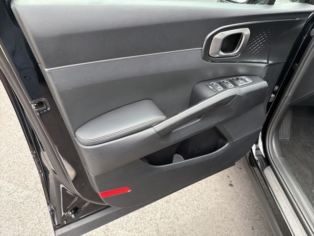 2025 Kia Sorento EX Certified Pre-Owned!!