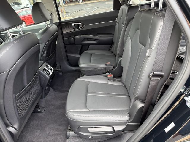 2025 Kia Sorento EX Certified Pre-Owned!!
