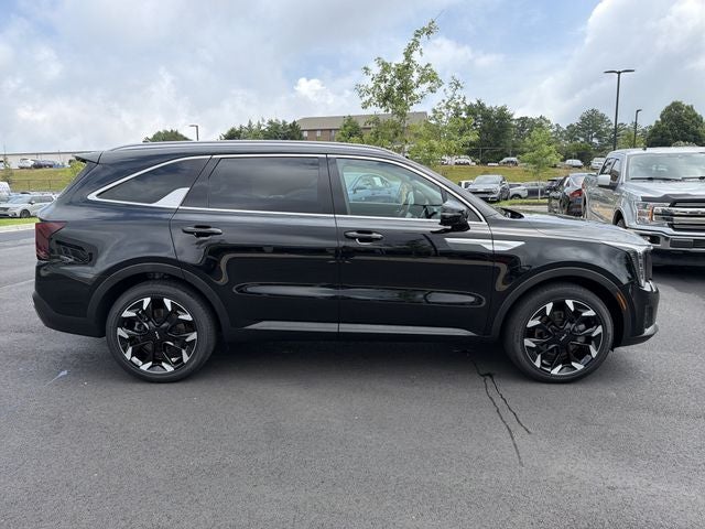 2025 Kia Sorento EX Certified Pre-Owned!!