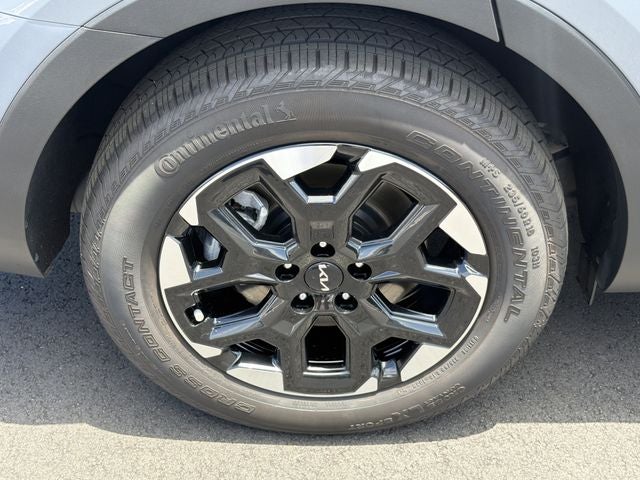 2025 Kia Sorento S Certified Pre-Owned!!