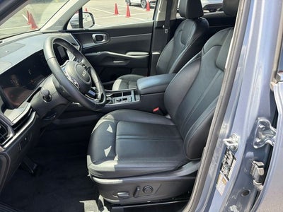 2025 Kia Sorento S Certified Pre-Owned!!