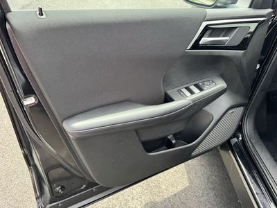 2025 Mitsubishi Outlander ES