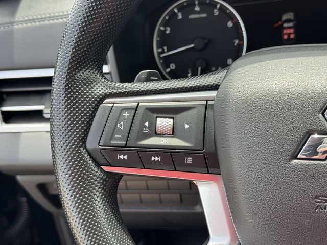 2025 Mitsubishi Outlander ES