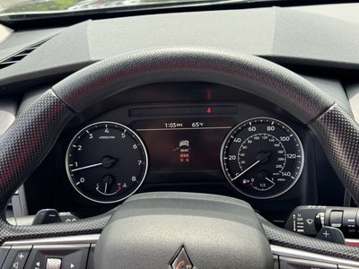 2025 Mitsubishi Outlander ES