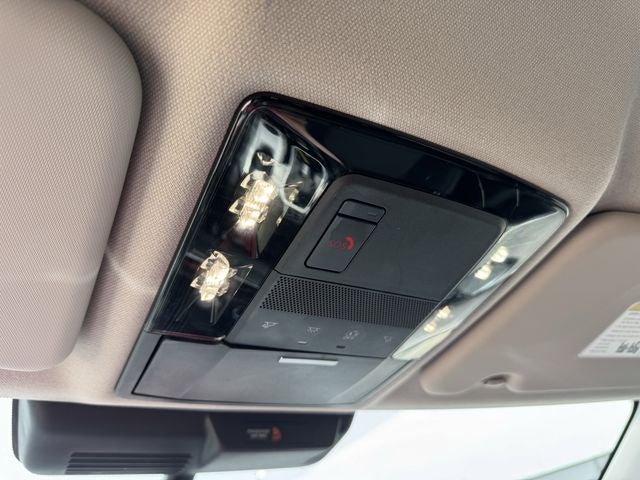 2025 Mitsubishi Outlander ES