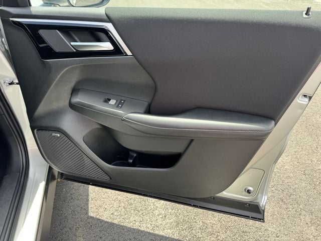 2025 Mitsubishi Outlander ES