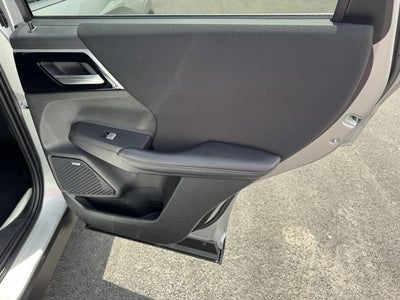 2025 Mitsubishi Outlander ES